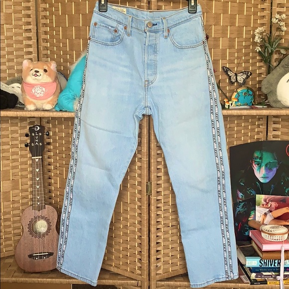 Womens Levi’s 501 Straight Cropped High Waisted Jeans - Picture 1 of 9